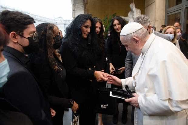 Nora Seroussi și Papa Francisc