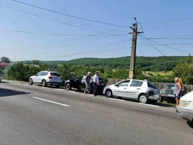 Carambol într-o comună din Argeș! 4 mașini s-au ciocnit, la Drăganu!