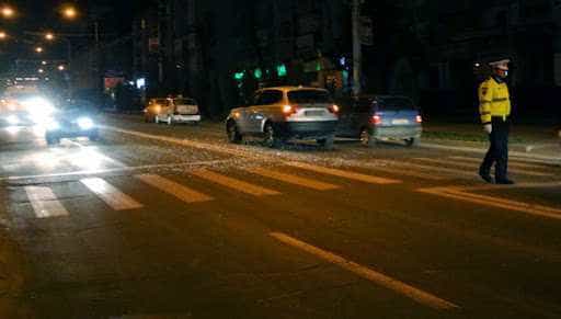 Pitești. Trei tineri, loviți de un șofer de 24 de ani
