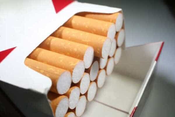 Autoritatea Vamală şi companiile de tutun au reînnoit protocolul de cooperare pentru combaterea comerţului ilegal cu ţigarete