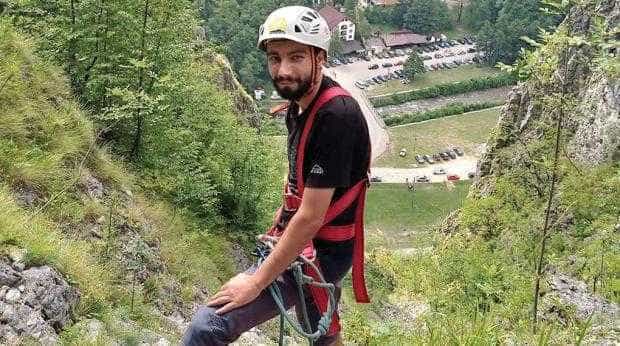 TRAGEDIE ÎN MUNȚII ARGEȘULUI! UN TÂNĂR ALPINIST ȘI-A PIERDUT VIAȚA DUPĂ CE A CĂZUT ÎN GOL