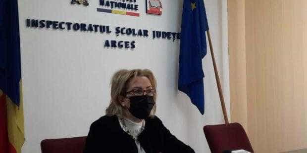 Cursuri online la două unități din Argeș, din cauza nefinalizării unor lucrări
