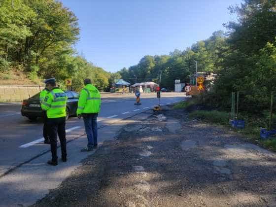 Restricții de trafic pe DN7-Cotmeana! Se lucrează la partea carosabilă
