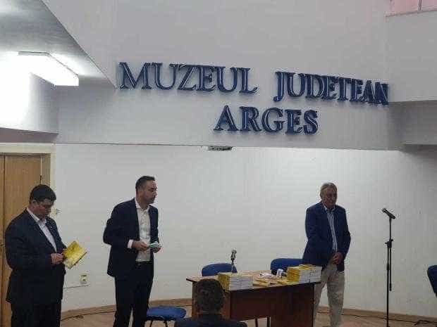 Sevastian Tudor a lansat cartea „Județele Argeș și Mușcel, în perioada celui de-al Doilea Război Mondial”