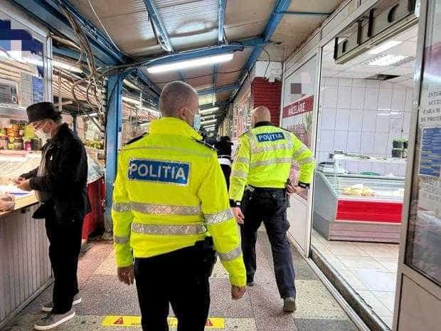 Argeș: 168 sancțiuni ca urmare a nepurtării sau purtării necorespunzătoare a măștii