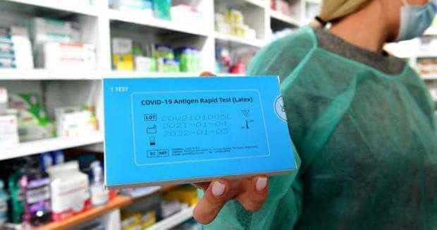 Ministerul Sănătății a publicat lista farmaciilor unde te poți testa gratuit pentru Covid-19
