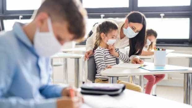 Ministrul Educaţiei anunţă noi reguli în școli pentru prevenirea îmbolnăvirilor cu virusul Covid-19