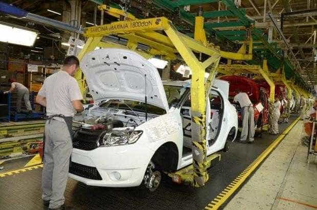 A scăzut producția de mașini la uzina Dacia, în luna septembrie