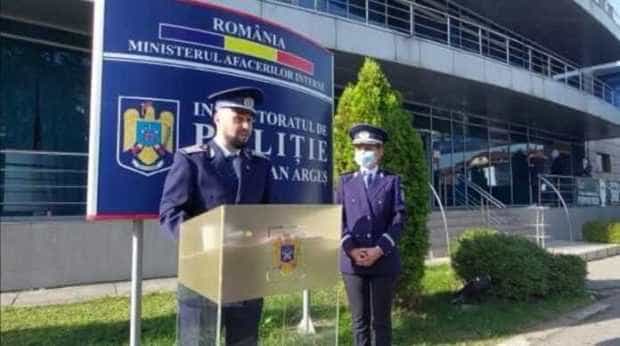 Poliția Argeș lansează campania ”ADOLESCENT CU ACTE-N REGULĂ!”