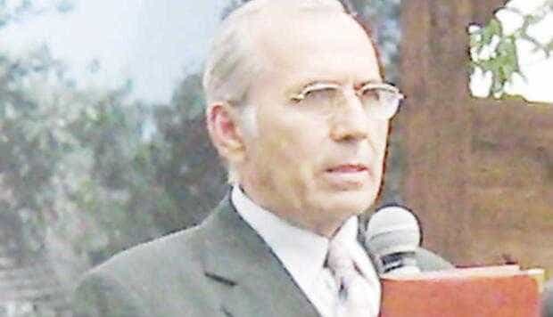 Cum a câştigat Radu Stancu lupta cu Armata şi Institutul Pedagogic