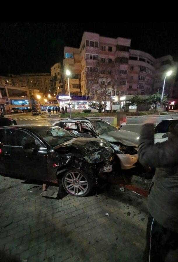 Seara accidentelor, în Pitești! 4 mașini s-au ciocnit în zona Rectorat