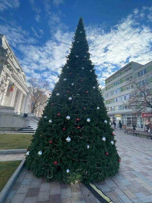 Colindătorii Piteștiului sunt bineveniți la Târgul de Crăciun, în perioada 17 – 26 decembrie 2021