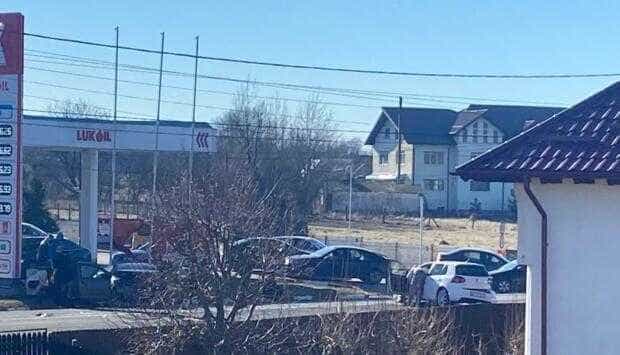 Accident cu trei victime la Valea Mare Pravăț. Traficul este blocat