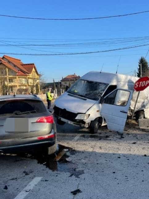 Accident grav la Mihăești! O persoană a ajuns la spital