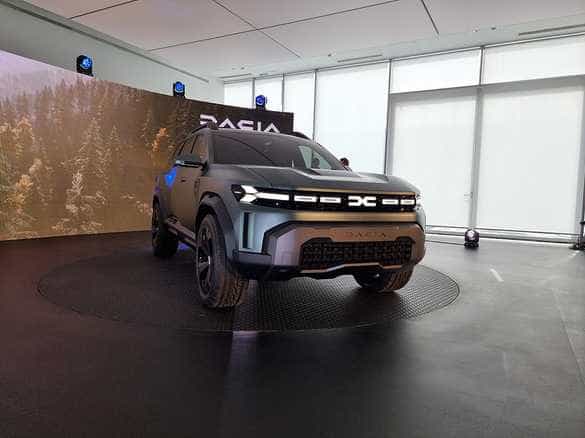 SUV-ul Dacia Bigster a ajuns în premieră, la București
