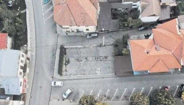 Parcare în Câmpulung, realizată cu arheologul de față