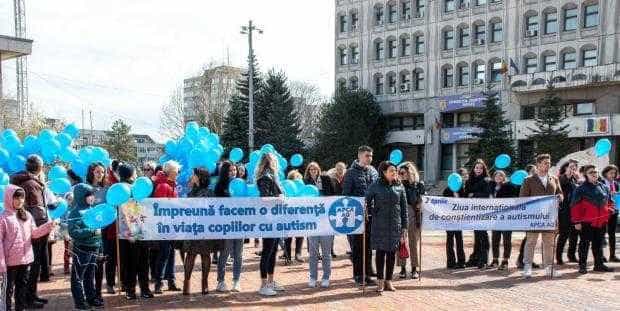 Ziua Internațională de Conștientizare a Autismului, marcată și la Pitești