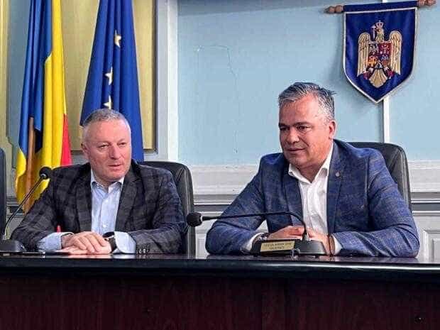 Marius Nicolaescu se află într-o vizită oficială la Consiliul Județean Brașov