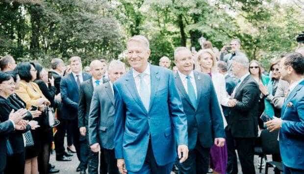 147 de ani de istorie PNL. Preşedintele Iohannis şi premierul Ciucă au fost prezenţi la manifestările de la Vila Florica