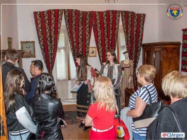 Muzeul Golești și Castrul Roman Jidova, luate cu asalt de vizitatori în Noaptea Muzeelor