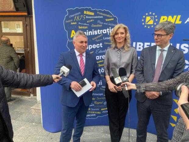 Alegeri PNL Argeș. Alina Gorghiu susținută de miniștrii Lucian Bode și Virgil Popescu