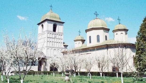 Final de reabilitare la Mânăstirea ”Negru Vodă”