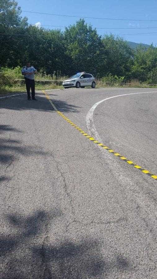 Motociclist neamț în drum spre Sibiu a derapat într-o curbă la Arefu
