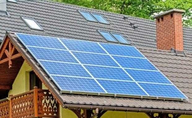 Dosarele depuse pentru montarea de panouri fotovoltaice vor fi aprobate în curând