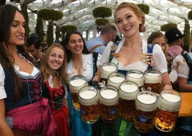 Aproximativ 1.500 de hectolitri de bere îi aşteaptă pe cei care vor să petreacă, la Oktoberfest Brașov!