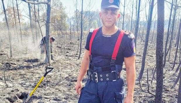 Pompier piteştean întors din Franţa: „Am fost aplaudaţi în semn de recunoştinţă, fiindcă i-am ajutat”
