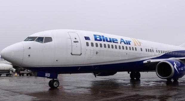 Blue Air nu reia zborurile până la 10 octombrie. Motivul: nu are bani de combustibil