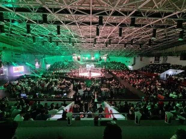 Peste 2000 de spectatori au fost prezenți la Gala de MMA Heroes 5 de la Mioveni