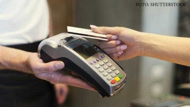 Consumul românilor în scădere: retailul intră în zona „roșie”