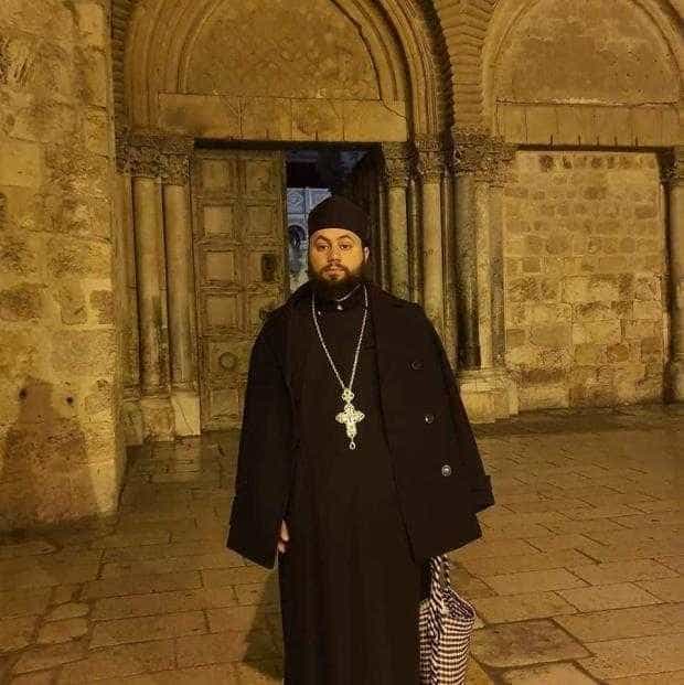 Arhiepiscopia Argeșului despre falsul călugăr Cristi Călin