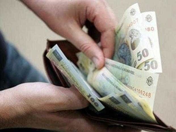 Salariul minim creşte din ianuarie 2023