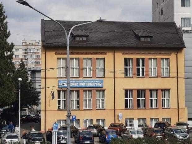 Profesor de la Teiuleanu, acuzat că a agresat sexual o elevă. Poliția și Inspectoratul Școlar au demarat anchete