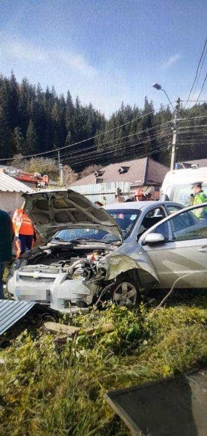 Accident într-o comună din Argeș. A intrat cu mașina în gard și a murit