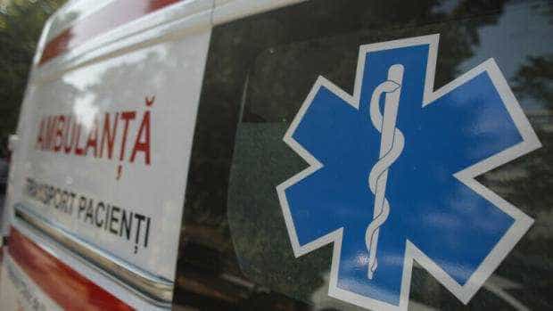 Un copil de un an a murit după ce s-a jucat cu un cablu de telefon mobil