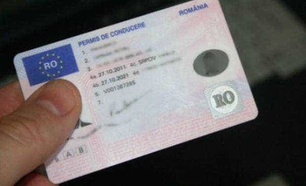 Poșta Română va livra la domiciliu permisele de conducere și certificatele de înmatriculare în următorii patru ani