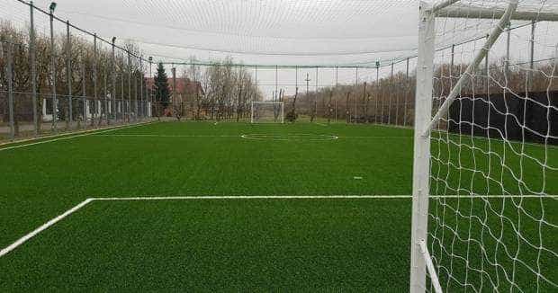 Suseni: A avut loc recepția terenului de sport sintetic