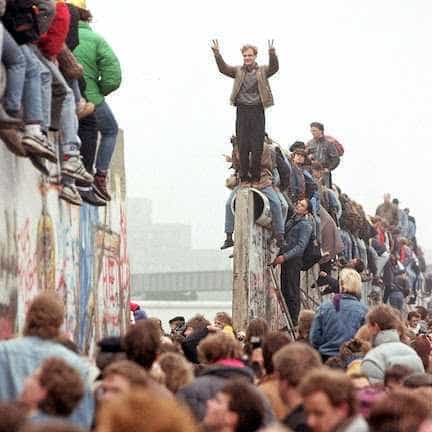 9 Noiembrie 1989: A căzut Zidul Berlinului