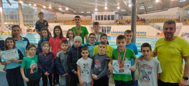 Rezultate semnificative pentru sportivii de la CSM Pitești la Cupa Bacăului la Înot