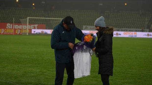 Campioana Denisa Dragomir, premiată pe stadionul „Nicolae Dobrin”