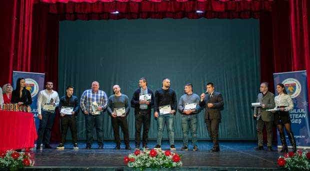 Gala Sportului Argeșean 2022 – Cei mai buni sportivi și antrenori ai anului din județul Argeș au fost premiați