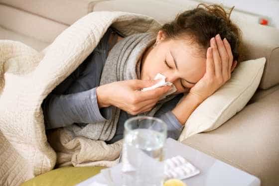Val de infecții respiratorii în România. Avertismentul medicilor