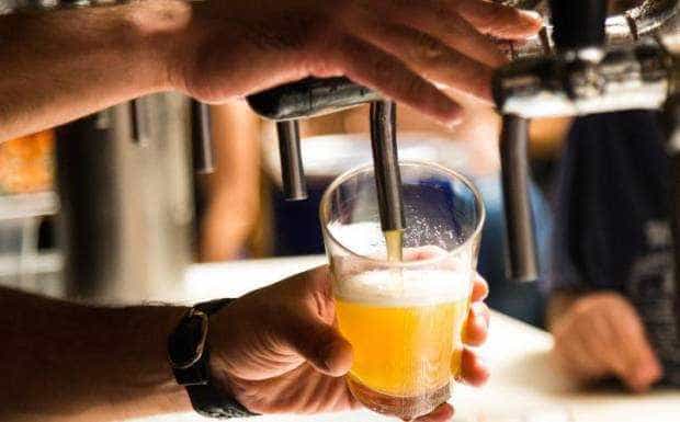 Producătorii și comercianții de băuturi sunt așteptați să se înregistreze în baza de date a Sistemului de Garanție-Returnare
