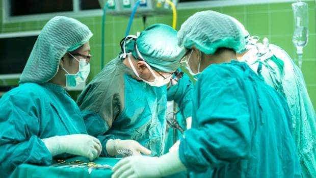 Transplant de rinichi, de Revelion