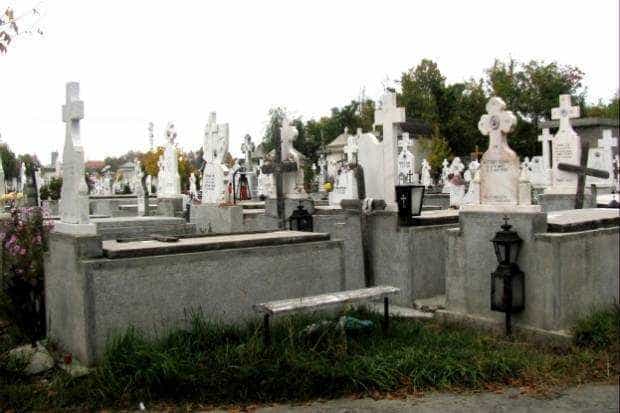 Cu cât a crescut taxa de întreținere a locurilor de veci la cimitirele din Pitești
