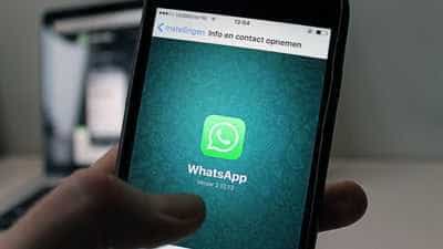 Mesajele pe Whatsapp vor putea fi trimise și cu internetul oprit