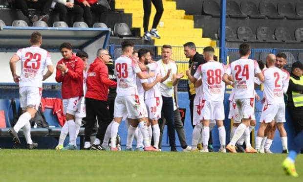 Scandal la Dinamo: jucătorii nu se mai antrenează, iar antrenorul vrea să plece